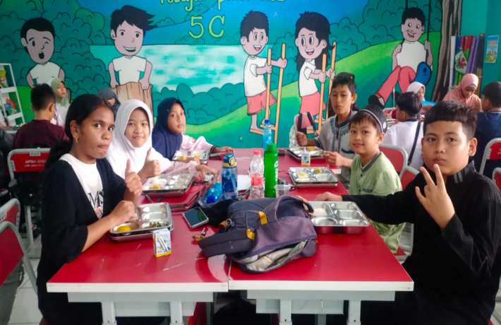 Program MBG: Makanan Bergizi Gratis Hadir di SDN Jakasetia III